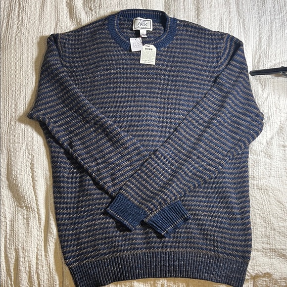 Jos. A. Bank Navy and Tan Crewneck Sweater - Picture 1 of 8